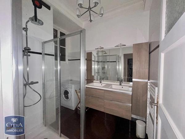 Appartement à louer 3 pièces 82m²