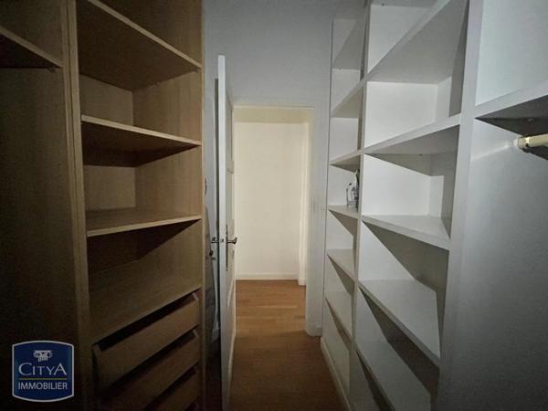 Appartement à louer 3 pièces 82m²