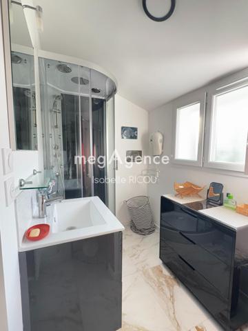 Maison à SAINT-PIERRE-D'OLERON, 17310 - 5 pièces 98m²