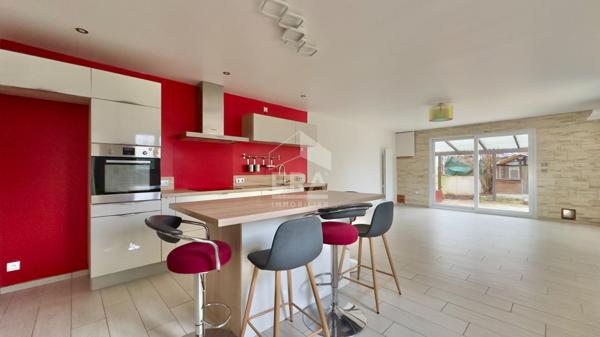 MAISON 7 PIÈCES 146M2 À ATHIS MONS, CALME ET ÉNERGIE SOLAIRE