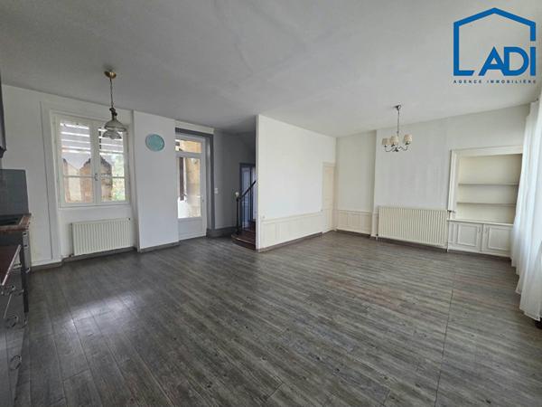 COUP DE COEUR EN CENTRE VILLE !, Saint maixent l ecole 79400