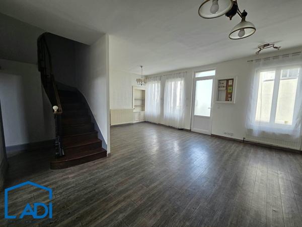 COUP DE COEUR EN CENTRE VILLE !, Saint maixent l ecole 79400
