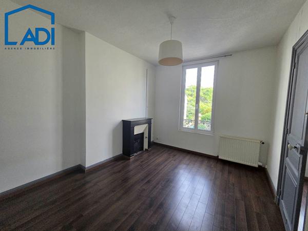 COUP DE COEUR EN CENTRE VILLE !, Saint maixent l ecole 79400