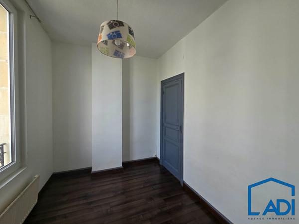 COUP DE COEUR EN CENTRE VILLE !, Saint maixent l ecole 79400