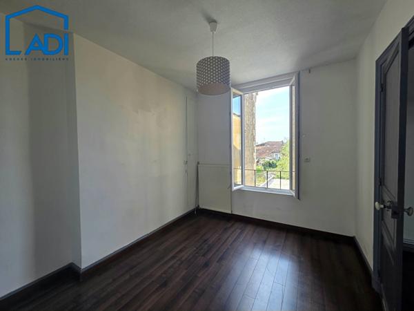 COUP DE COEUR EN CENTRE VILLE !, Saint maixent l ecole 79400