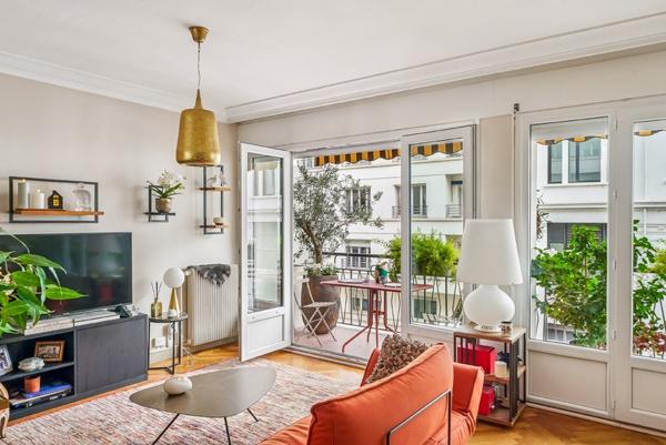 Lyon 6eme - Puvis de Chavanne: Un charmant appartement rénové de 76m2, 2 chambres, un balcon de 13m2.