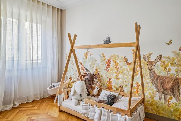 Lyon 6eme - Puvis de Chavanne: Un charmant appartement rénové de 76m2, 2 chambres, un balcon de 13m2.