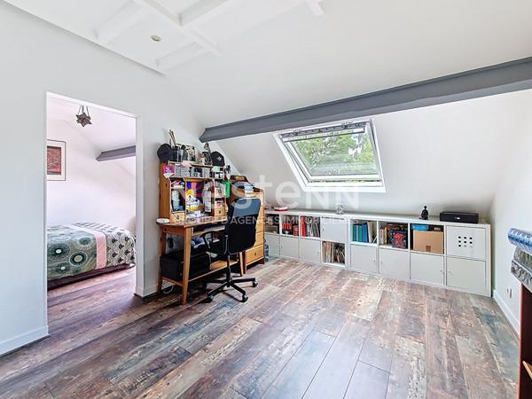 À vendre maison de 7 pièces d'environ 167m² proche gare à Bois d'Arcy