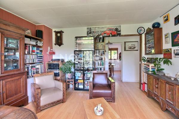 Maison Massy 160 m² habitables édifiée sur terrain représentant 365 m²