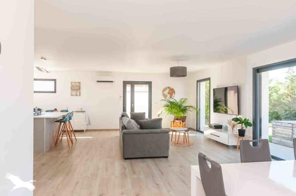 Maison à vendre 525 000 € Mèze 4 p 127 m² DPE B