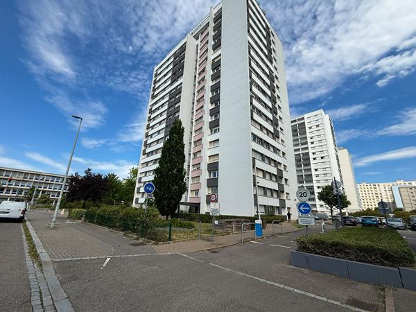 STRASBOURG Esplanade - Joli F1 Strasbourg STRASBOURG Esplanade - Joli F1 Strasbourg
