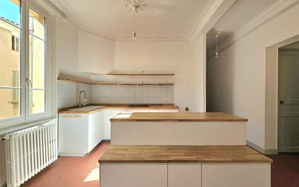 Appartement à vendre    3 pièces • 67 m2 Aix-en-Provence