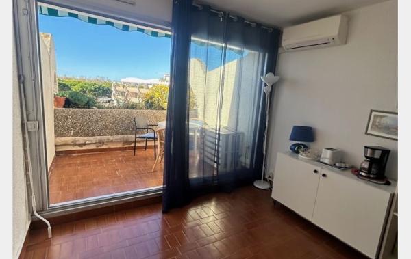 Vente Studio + Cellier + Parking commun Port-camargue   