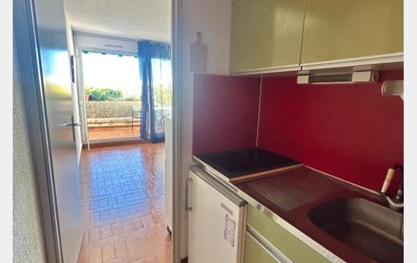 Vente Studio + Cellier + Parking commun Port-camargue   