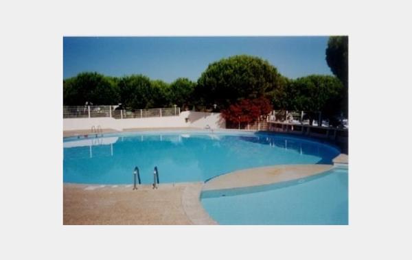 Vente Studio + Cellier + Parking commun Port-camargue   