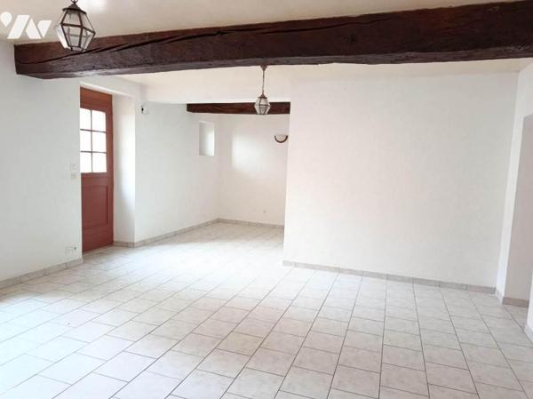 PROCHE CENTRE VILLE, TRES BON ETAT, HABITABLE SANS TRAVAUX
CHARMANTE MAISON DE VILLE, IDEAL IN...