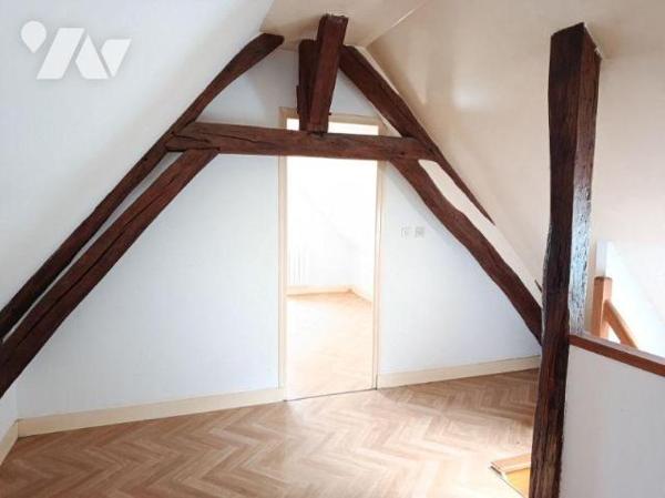 PROCHE CENTRE VILLE, TRES BON ETAT, HABITABLE SANS TRAVAUX
CHARMANTE MAISON DE VILLE, IDEAL IN...