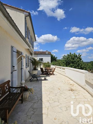 Maison à vendre 4 pièces 150 m² Châteauneuf-sur-Charente