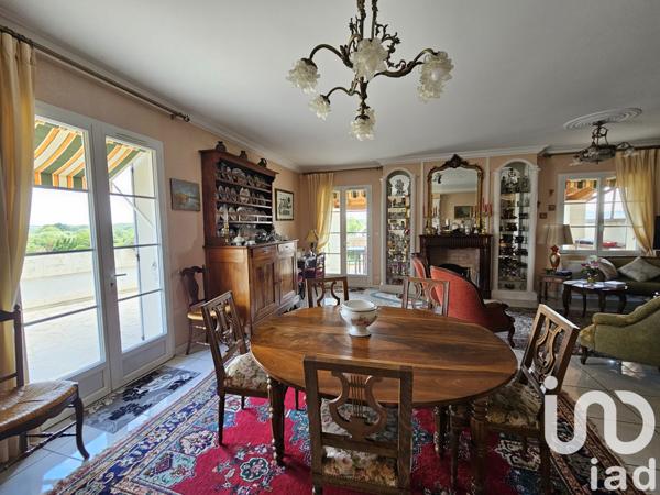 Maison à vendre 4 pièces 150 m² Châteauneuf-sur-Charente