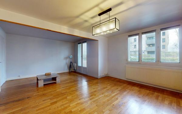 Appartement à vendre    2 pièces • 56 m2 Lyon 4