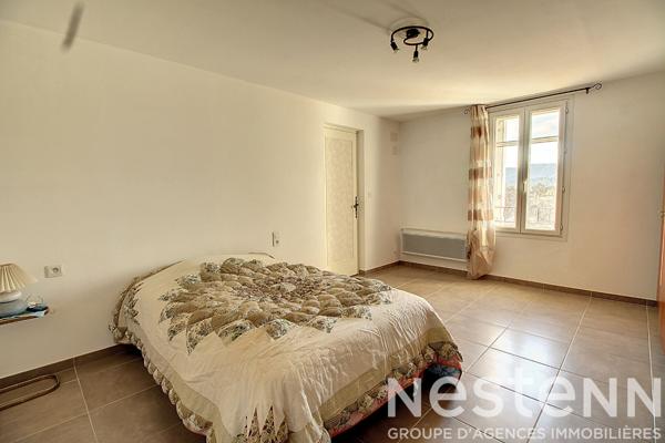 A VENDRE EN EXCLUSIVITE ! LORGUES - Maison 118 m² avec grand terrain d'environ 8 000 m²