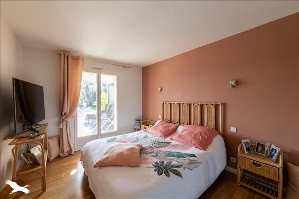 Maison à vendre |  Roquefort |  5 pièces | 140 m²