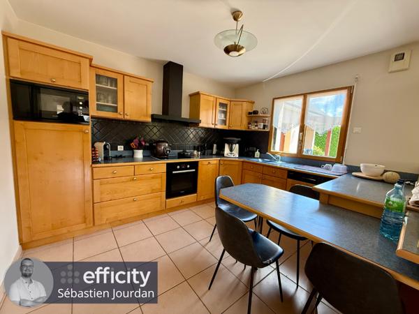 Maison 6 pièces - 187 m²