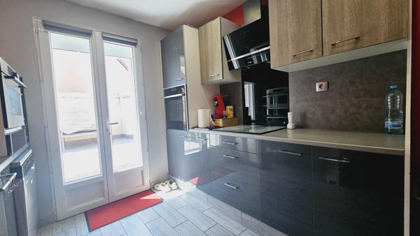 MAISON 86M² RENOVÉE 3 CHAMBRES GARAGE JARDIN