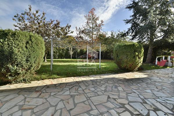 Maison Neauphle Le Chateau 7 pièce(s) 189.63 m2