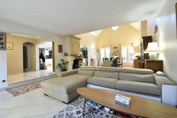 Maison Neauphle Le Chateau 7 pièce(s) 189.63 m2