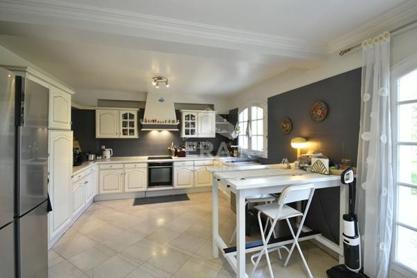 Maison Neauphle Le Chateau 7 pièce(s) 189.63 m2