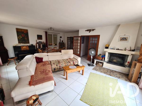 Maison à vendre 5 pièces 140 m² Saint-Jean-d'Angély