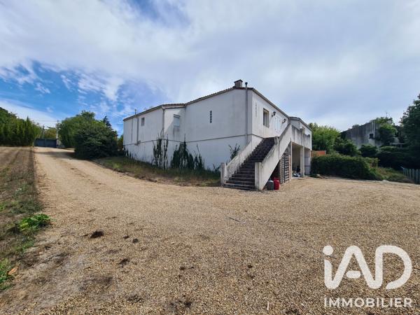 Maison à vendre 5 pièces 140 m² Saint-Jean-d'Angély