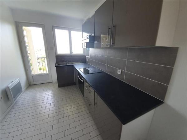Appartement à vendre |  Soyaux |  3 pièces | 70 m²