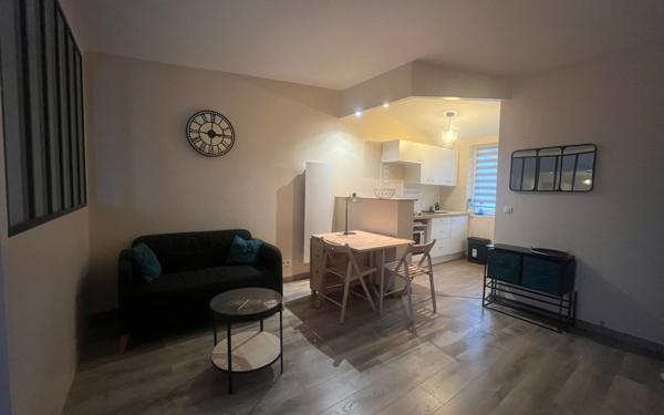 Appartement à louer    1 pièce •  Palaiseau