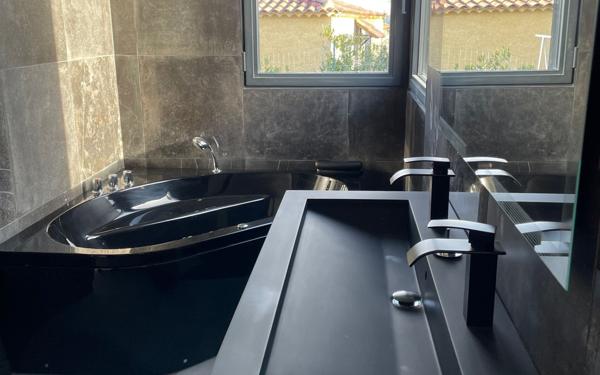 Maison à vendre    4 pièces •  Beaucaire