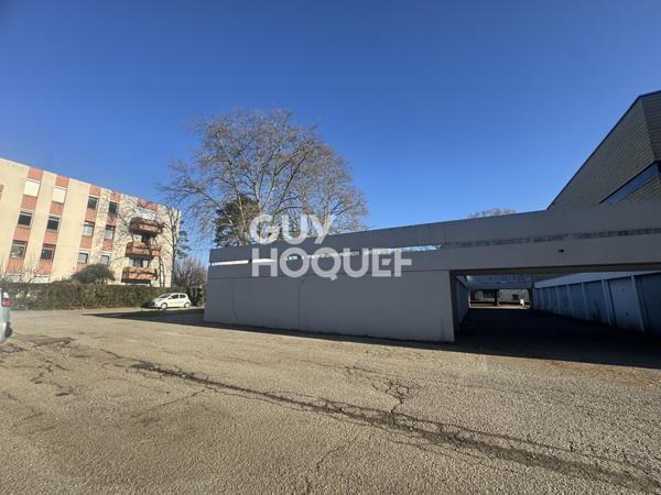 Garage à louer - Quai de l'Église à Pontcharra