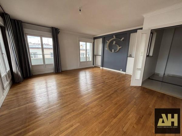 SIAM - T4 DE CHARME DE 82m² RENOVE