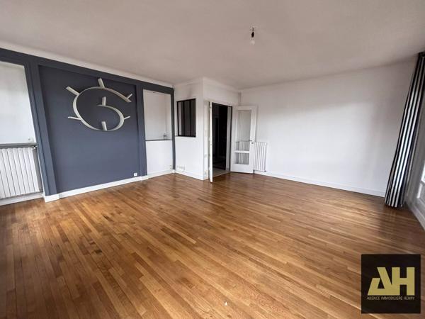 SIAM - T4 DE CHARME DE 82m² RENOVE