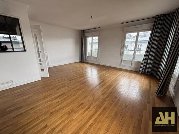 SIAM - T4 DE CHARME DE 82m² RENOVE