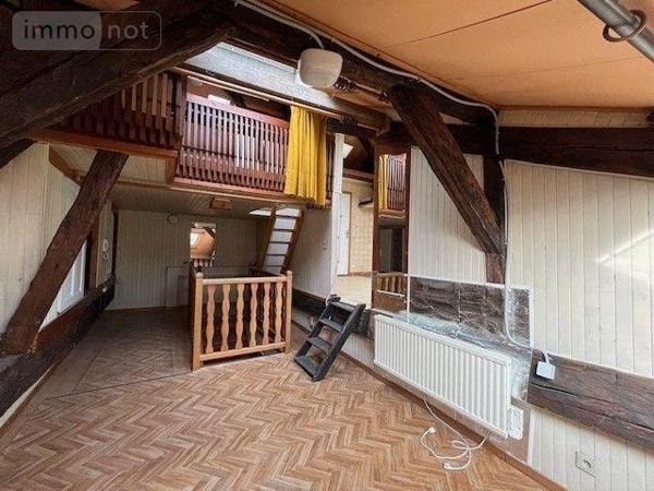 Appartement à rénover à vendre à Chambéry en Savoie (73000), ref : 73001-92   
Centre ville