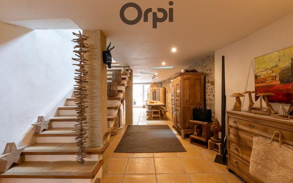 Maison à vendre    4 pièces • 226 m2 Pézilla-la-Rivière