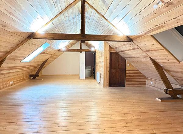 Maison bourgeoise, dépendances et piscine – Énorme potentiel , Somain