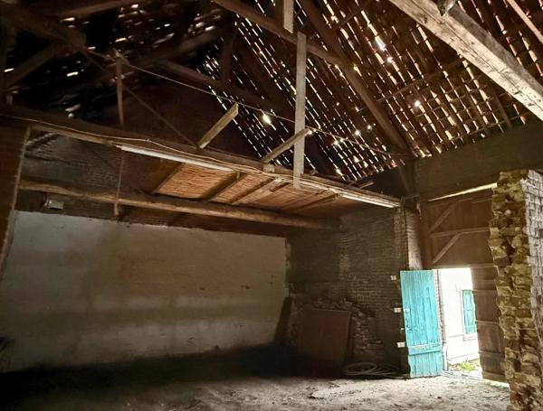 Maison bourgeoise, dépendances et piscine – Énorme potentiel , Somain
