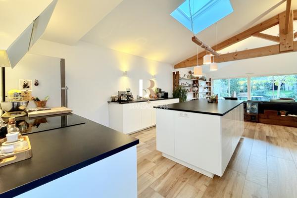 La Rochelle (17000) La Genette - Maison de Plain-pied avec quadruple garage et appartement T3