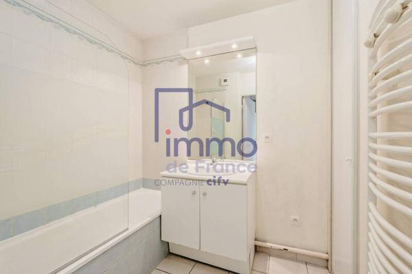Appartement 2 pièces                                        - 69008 Lyon 8e  Arrondissement Réf : 21754