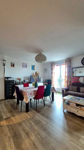 A VENDRE 5 PIECES SECTEUR COTY