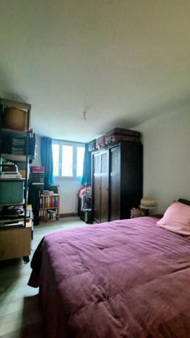 A VENDRE 5 PIECES SECTEUR COTY