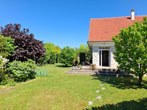 Maison spacieuse à vendre à Combs-la-Ville - Beausoleil