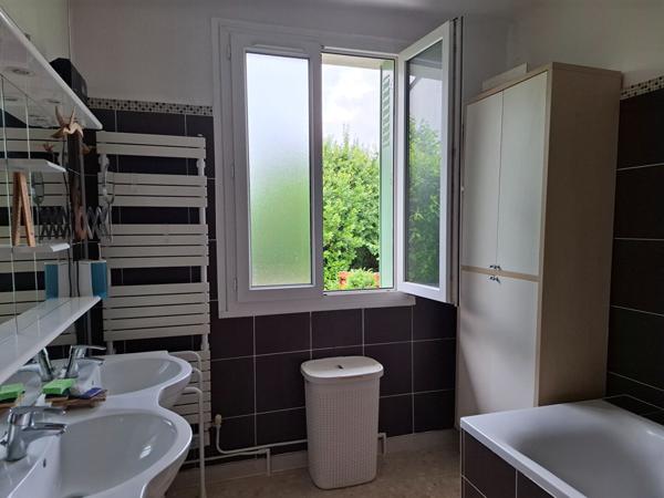 Maison spacieuse à vendre à Combs-la-Ville - Beausoleil